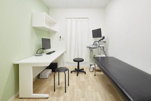 診察室2(エコー室)